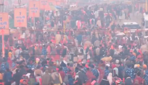 प्रयागराज संगम में बसंत पंचमी स्नान, माघ मेले में भारी संख्या में पहुंचे श्रद्धालु